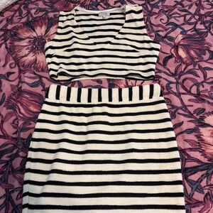 Crop top and skirt outfit